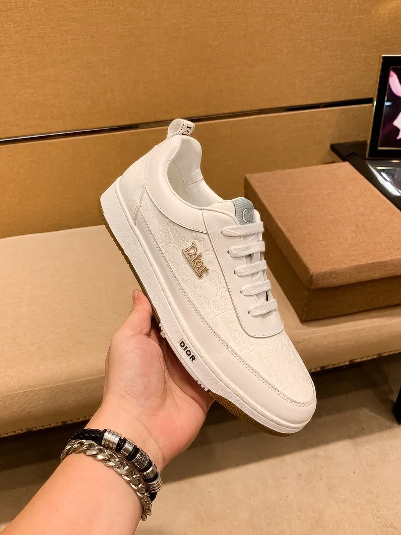 Men's shoes💰 420💰 [Dior] high-end men's shoes brand official website 1:1 latest masterpiece: the upper is made of Italian imported first-layer cowhide with a comfortable and breathable lining ➕original non-slip and wear-resistant outsole🔥, making walking more convenient and comfortable! An exclusive new model, a stunning work, a beautiful 1:1 replica [color] compared to the official quality! Create a fashionable personality to set off your uniqueness! A must-have for trendy men! Classic🔥Size: 38-44 Color: 🔥Multiple colors available🔥.